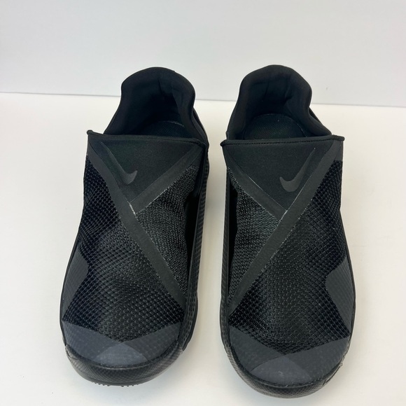 Nike Women’s Go FlyEase Triple Black DR5540-006 Women's Size 10 Slip-On Shoes